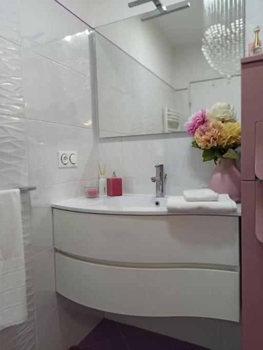 Chez Ilenia Apartment Lagny-sur-Marne Bagian luar foto
